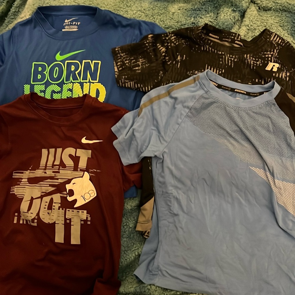 Nike/Russel Athletic T-Shirts / 4 X Boys 7/8 Dry Fit